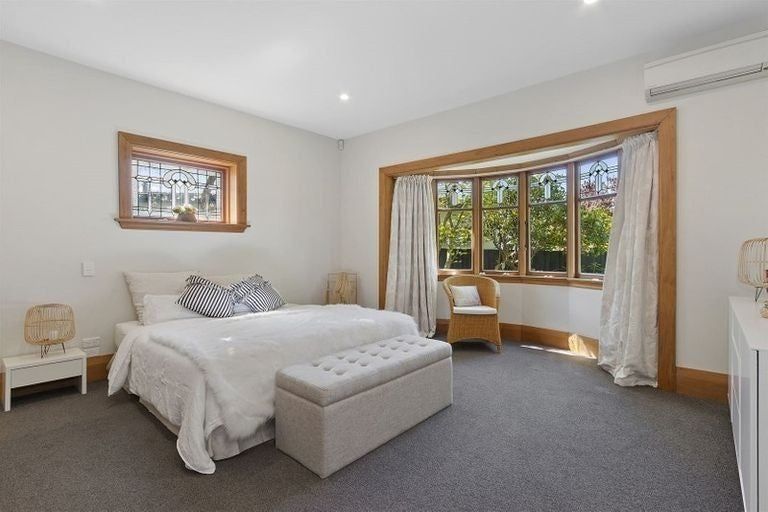 Photo of property in 1 Bradnor Road, Fendalton, Christchurch, 8052