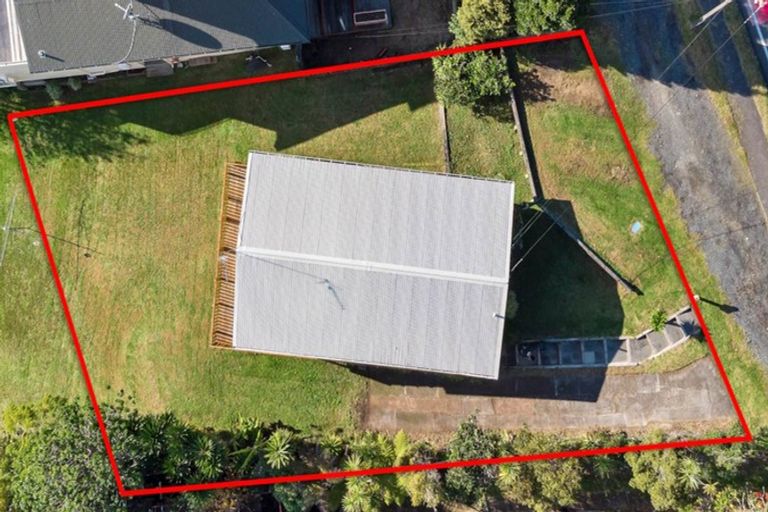 Photo of property in 123 Browns Bay Road, Browns Bay, Auckland, 0630