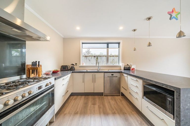 Photo of property in 51 Bristol Square, Hutt Central, Lower Hutt, 5010