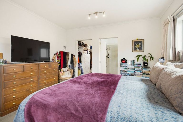 Photo of property in 5 Debenham Drive, Whitianga, 3510