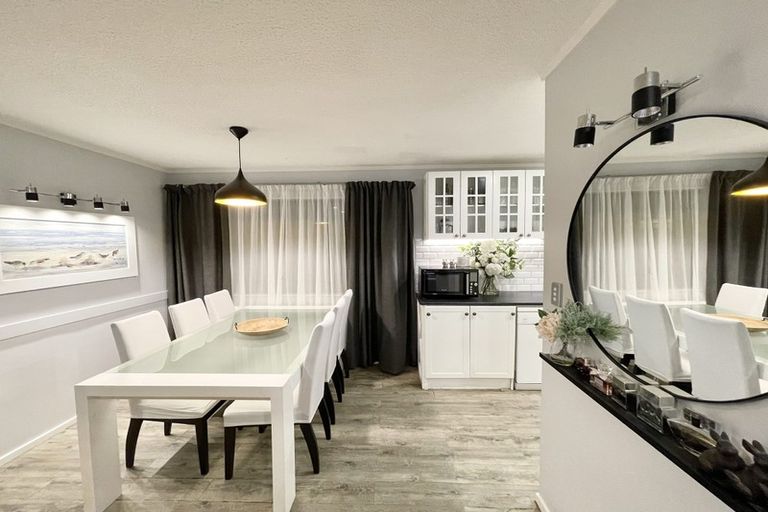 Photo of property in 2/12 Norfolk Street, Regent, Whangarei, 0112