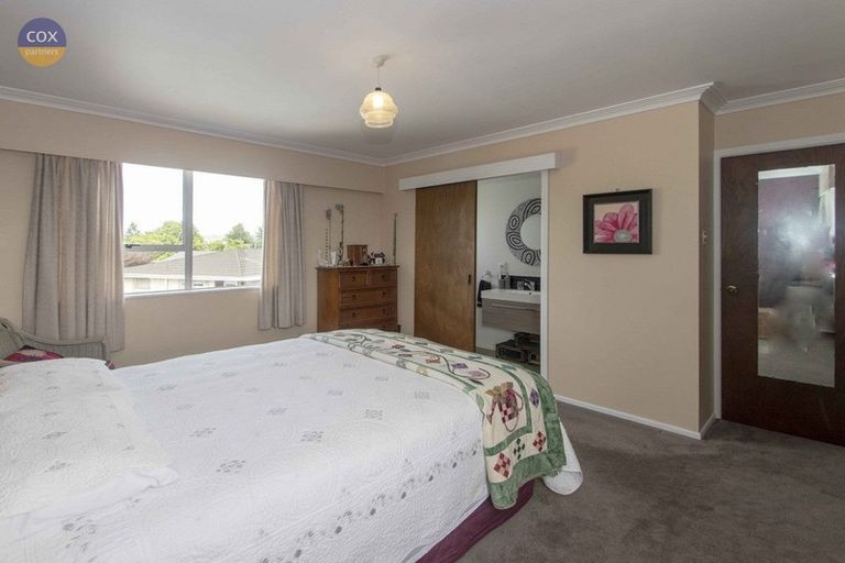 Photo of property in 17 Robinson Crescent, Tamatea, Napier, 4112