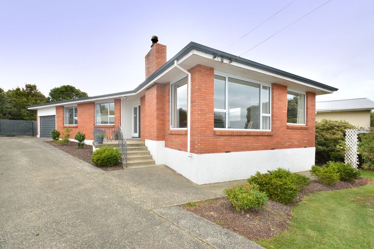 Photo of property in 41 Mckerrow Street, Shiel Hill, Dunedin, 9013