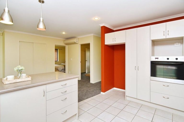Photo of property in 11 Parkside Crescent, Northwood, Christchurch, 8051