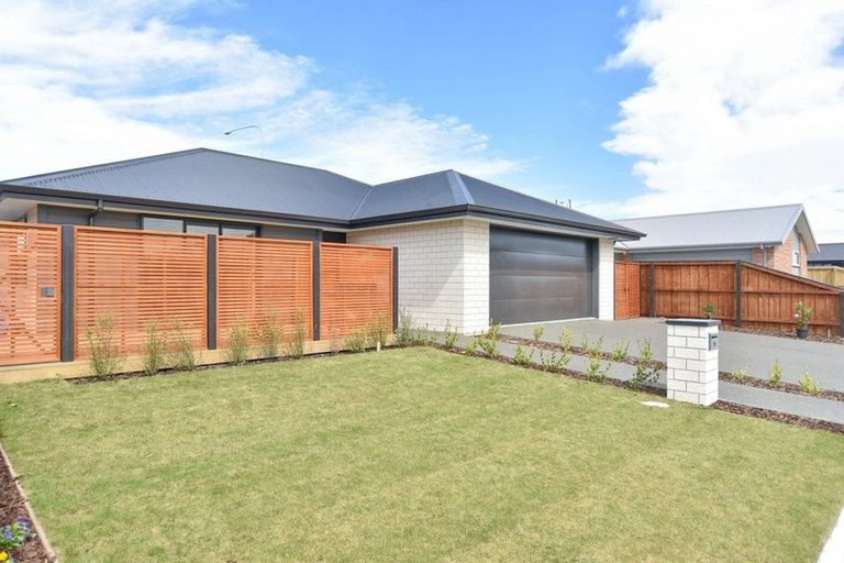 Photo of property in 21 Quinn Crescent, Woodend, 7610