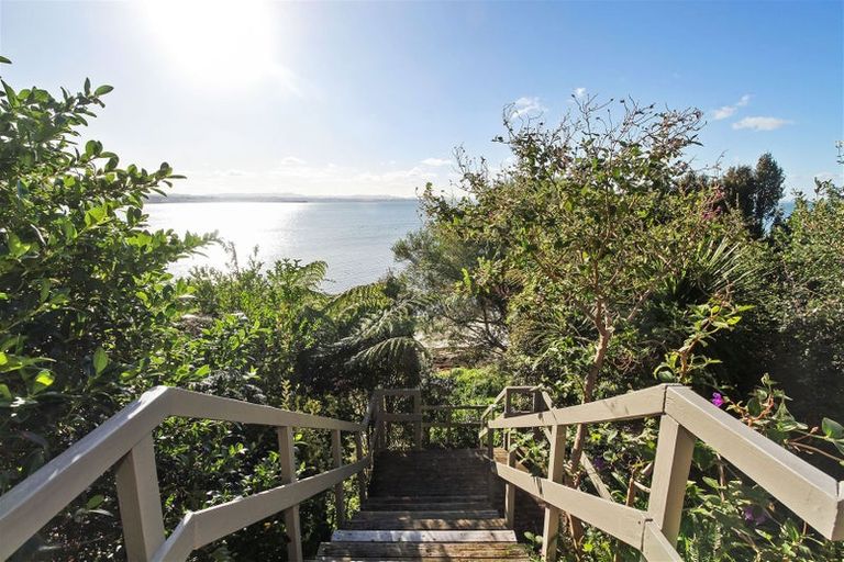 Photo of property in 107 Torkar Road, Clarks Beach, 2122