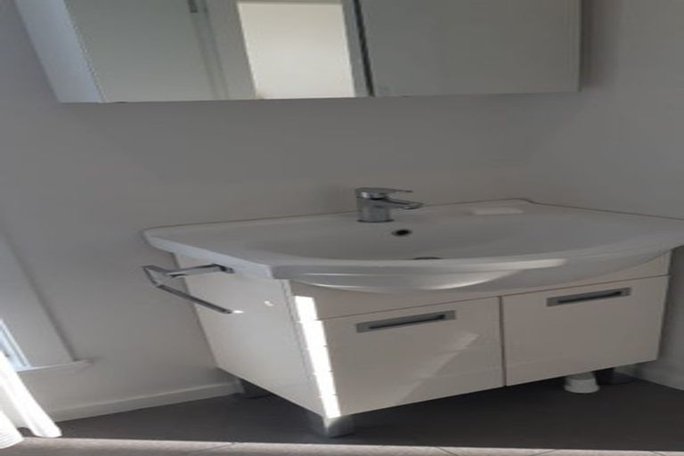 Photo of property in 390-392 Jackson Street, Petone, Lower Hutt, 5012