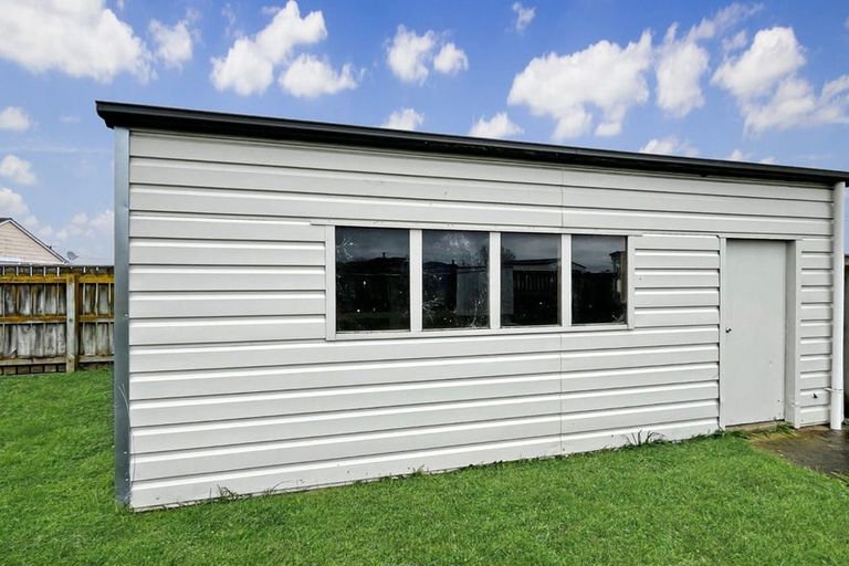 Photo of property in 6-8 Devon Crescent, Bulls, 4818