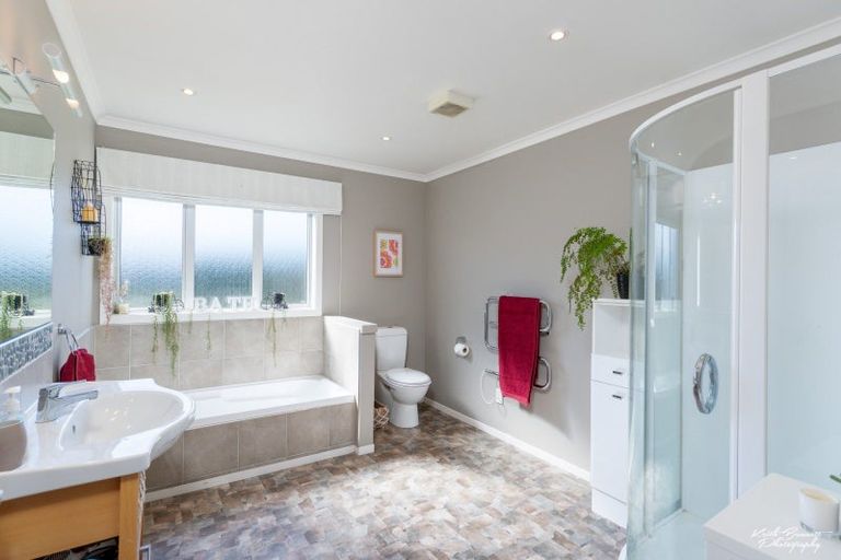 Photo of property in 231 Belvedere Road, Carterton, 5713