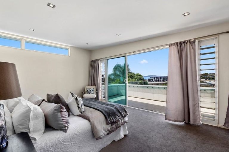 Photo of property in 1 Paterson Mews, Browns Bay, Auckland, 0630