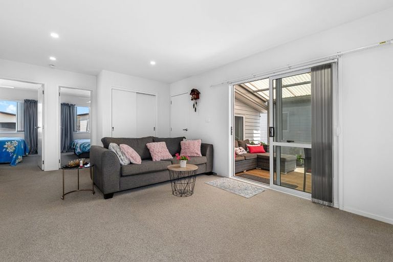 Photo of property in 11 Kamahi Crescent, Papamoa Beach, Papamoa, 3118