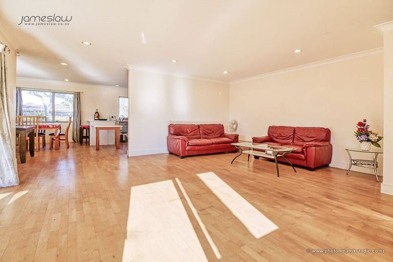Photo of property in 9a Waterfront Road, Mangere Bridge, Auckland, 2022