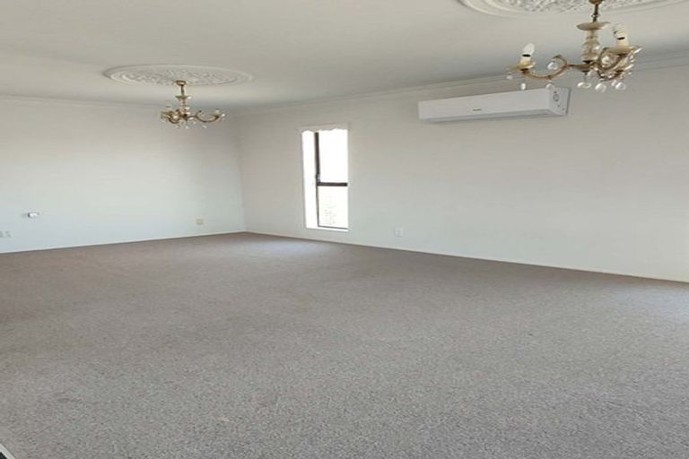 Photo of property in 10/114a Pakuranga Road, Pakuranga, Auckland, 2010