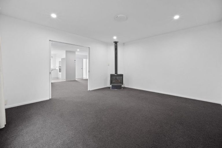 Photo of property in 18 Monet Vale, Rolleston, 7614