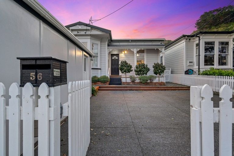 Photo of property in 56 Derwent Street, Island Bay, Wellington, 6023