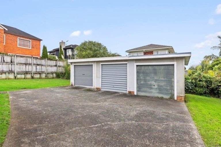 Photo of property in 2/10 Hororata Road, Hauraki, Auckland, 0622