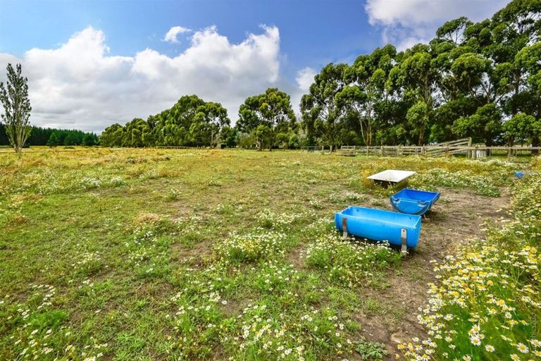 Photo of property in 335 Kainga Road, Kainga, Christchurch, 8083