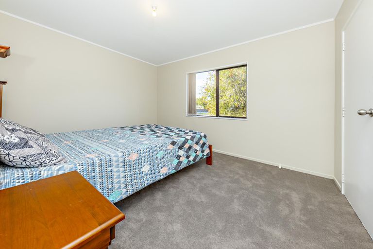 Photo of property in 1/19 Templeton Place, Clendon Park, Auckland, 2103