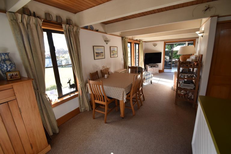 Photo of property in 17 Sutherland Road, Omarama, 9412