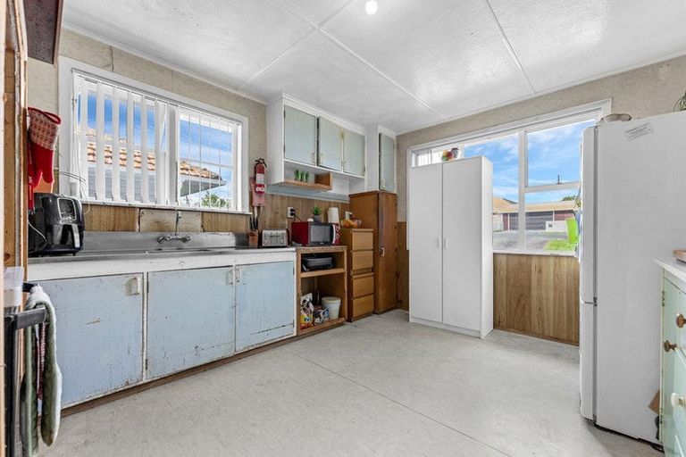 Photo of property in 101 Astley Avenue, New Lynn, Auckland, 0600
