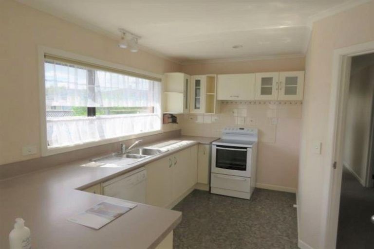 Photo of property in 107 Morley Street, Westown, New Plymouth, 4310
