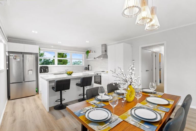 Photo of property in 1 Japonica Drive, Beach Haven, Auckland, 0626