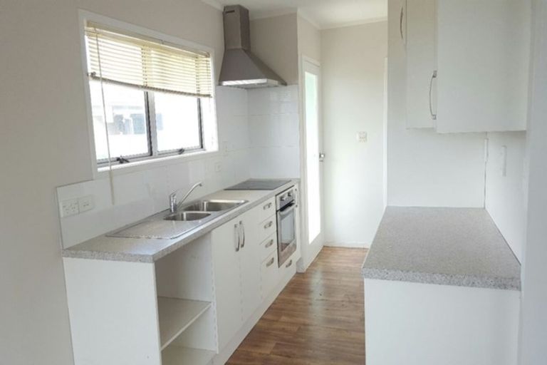 Photo of property in 5 Libra Street, Glen Eden, Auckland, 0602