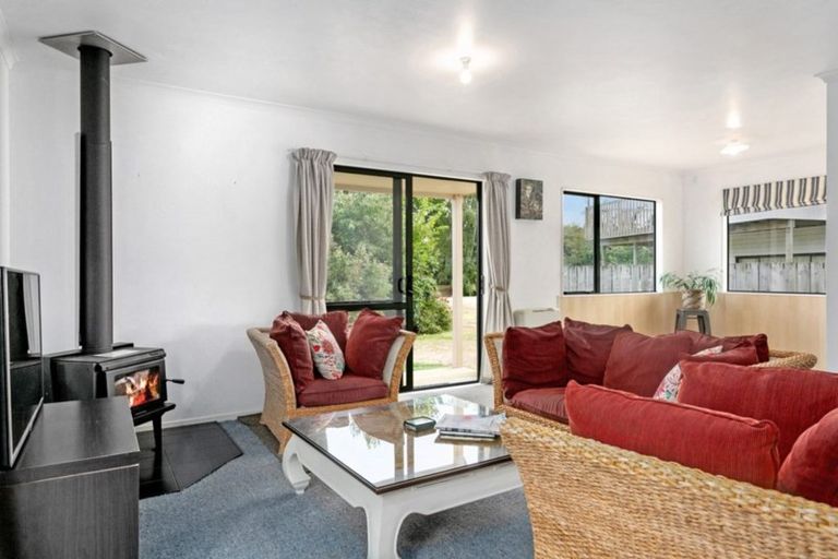 Photo of property in 1/24 Angela Place, Kinloch, Taupo, 3377