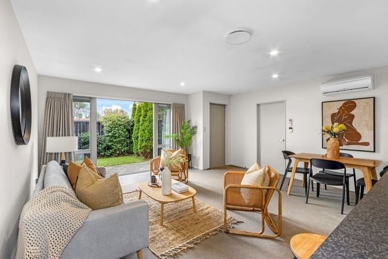 Photo of property in 6 Gresford Street, Edgeware, Christchurch, 8013