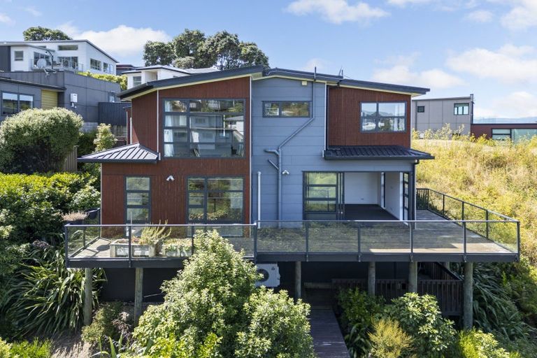 Photo of property in 6 Satchell Way, Kaiwharawhara, Wellington, 6035