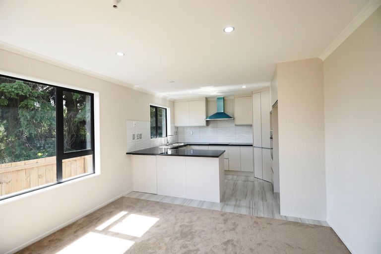 Photo of property in 11a Oxford Road, Manurewa, Auckland, 2102