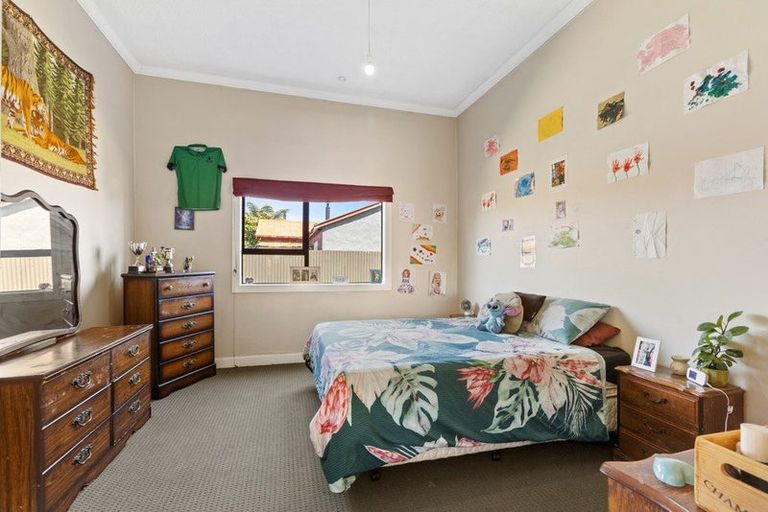 Photo of property in 63 Wakefield Street, Westport, 7825