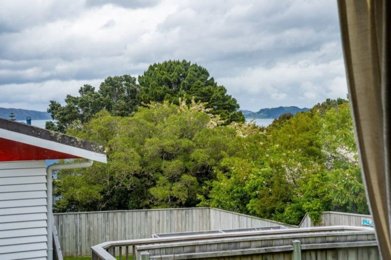Photo of property in 219 Dowse Drive, Maungaraki, Lower Hutt, 5010
