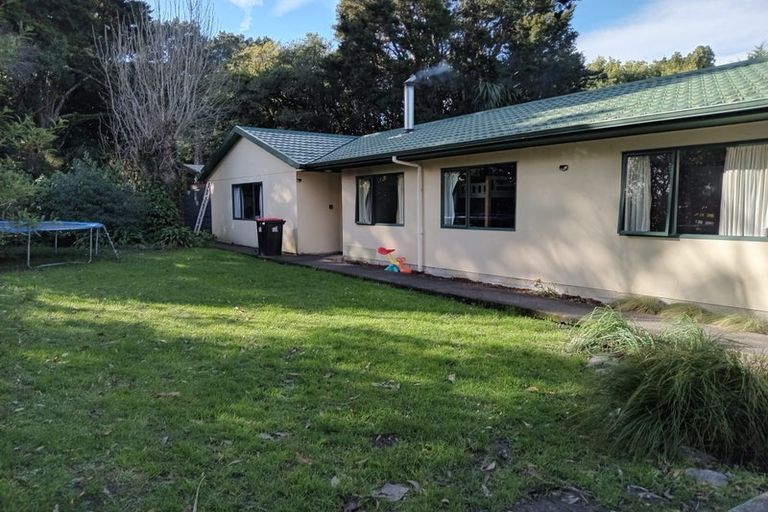 Photo of property in 4 Kereru Grove, Featherston, 5710