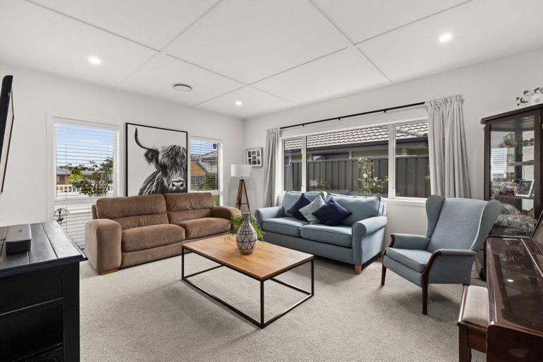 Photo of property in 19 Grooby Place, Havelock North, 4130