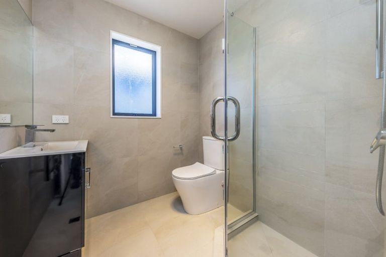 Photo of property in 23 Crestview Rise, Papakura, 2110