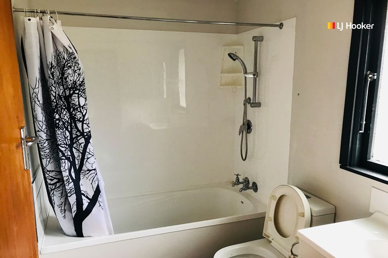 Photo of property in 27 Fea Street, Dalmore, Dunedin, 9010