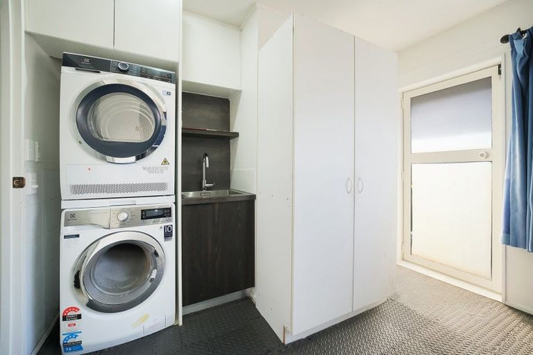 Photo of property in 14 Gadsby Road, Favona, Auckland, 2024