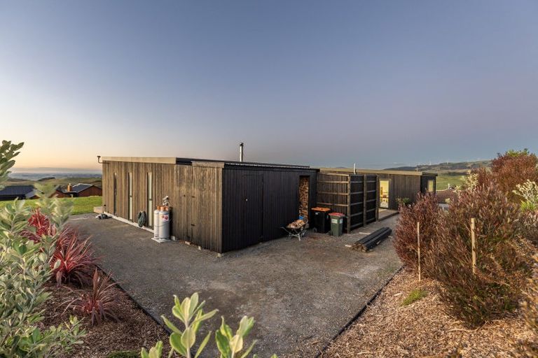 Photo of property in 173 Kingsdale Park Drive, Aokautere, Palmerston North, 4471