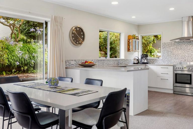 Photo of property in 15a Otumoetai Road, Judea, Tauranga, 3110