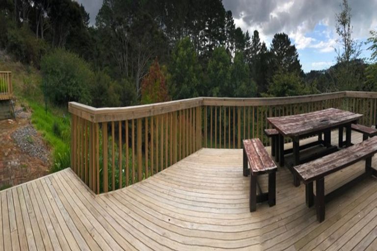 Photo of property in 1245 East Coast Road, Redvale, Albany, 0794