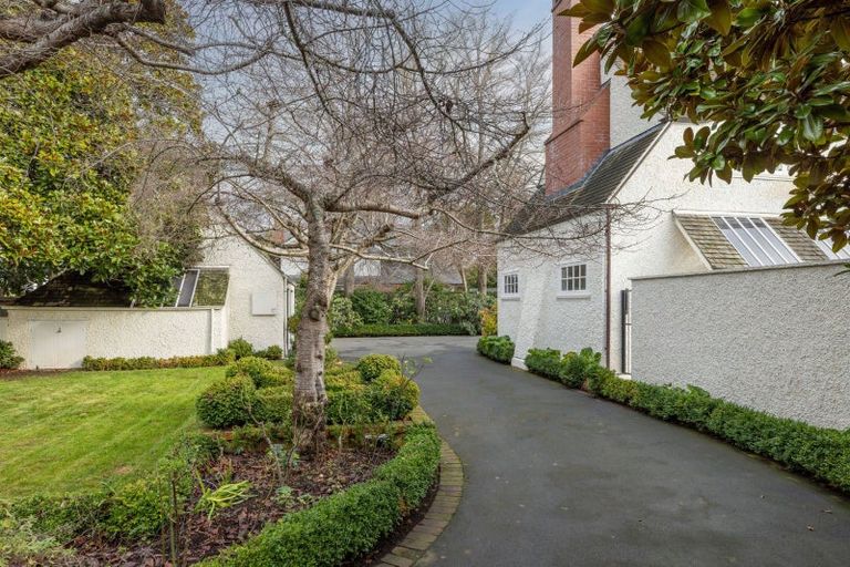 Photo of property in 43 Holmwood Road, Merivale, Christchurch, 8014