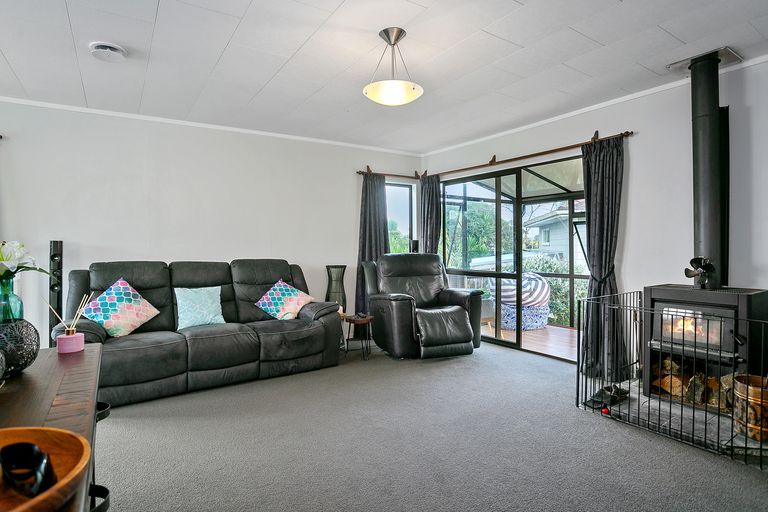 Photo of property in 74 Moore Street, Leamington, Cambridge, 3432