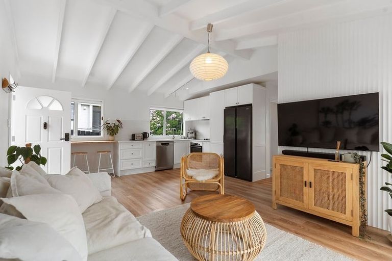 Photo of property in 7d Yeoman Place, Howick, Auckland, 2014