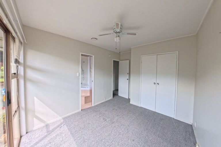 Photo of property in 55 Walworth Avenue, Pakuranga Heights, Auckland, 2010