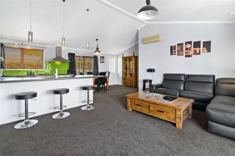 Photo of property in 20b Whitworth Road, Utuhina, Rotorua, 3015