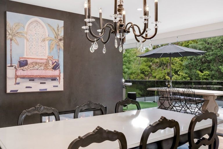 Photo of property in 7 Hartles Place, Mellons Bay, Auckland, 2014