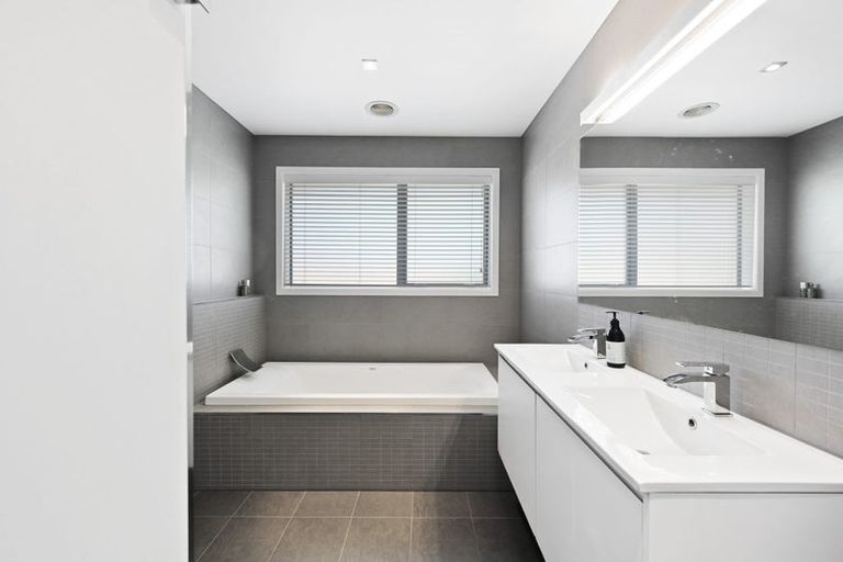 Photo of property in 13 Winslow Court, Huntington, Hamilton, 3210