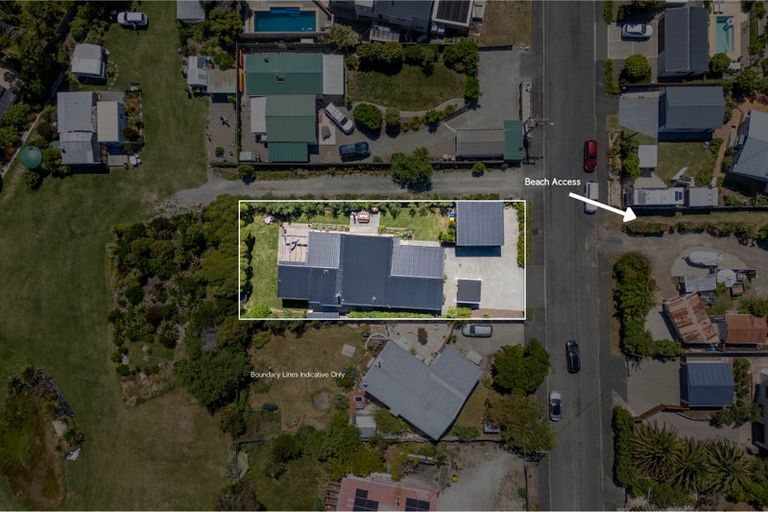 Photo of property in 12 Broadsea Avenue, Ruby Bay, Mapua, 7005