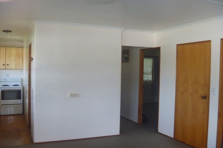 Photo of property in 22 Shortland Street, Regent, Whangarei, 0112